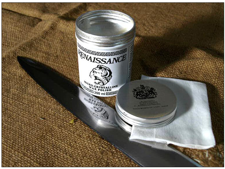 Renaissance Wax Polish 200ml application example on a metal sword blade protects against rust Renaissance Wax Polish 200ml application example on a metal sword blade protects against rust