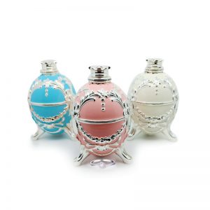Multiple colors of the Alfa Mirage Happy Egg professional diamond cut observer and ring case.