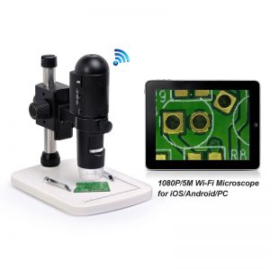 The JYBS WiFi digital microscope streaming a live 1080P high-resolution image of a green PCB trace surface onto a tablet screen.