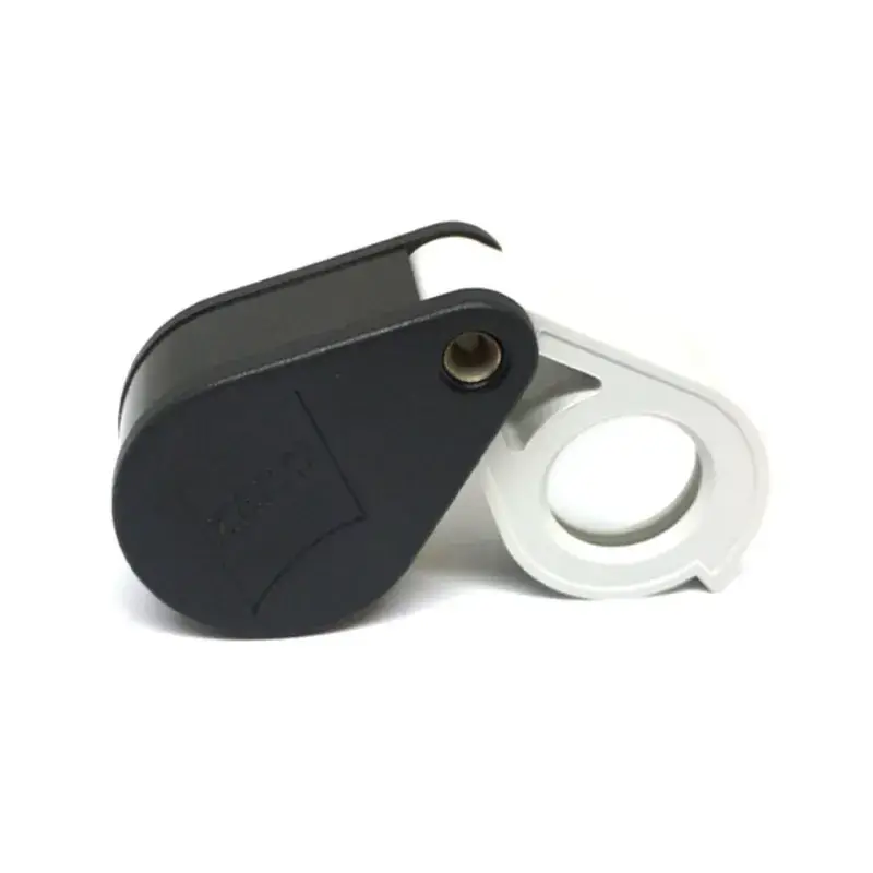 Zeiss D40 professional aplanatic achromatic pocket loupe for distortion-free magnification in jewelry and gemology.