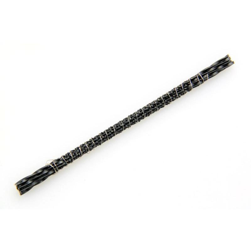 Single gross bundle of NIQUA PINGUIN GOLD spiral blades tightly bound with silver securing wire for workshop distribution. Single gross bundle of NIQUA PINGUIN GOLD spiral blades tightly bound with silver securing wire for workshop distribution.