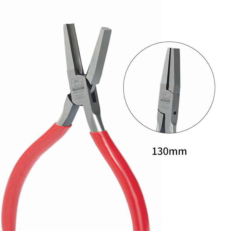 niqua® antilope half round & concave nose pliers without spring 130mm Product presentation of the NIQUA Antilope 130mm half-round and concave plier featuring an inset circle highlighting the convex and concave jaw alignment.