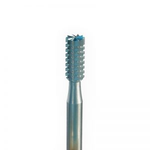 Macro view of the NIQUA SUPER Q 34 flat cylinder bur fluted head on a standard 2.35mm shank.
