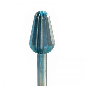 Macro view of the NIQUA SUPER Q 82 long bud bur fluted head mounted on a 2.35mm steel shank.