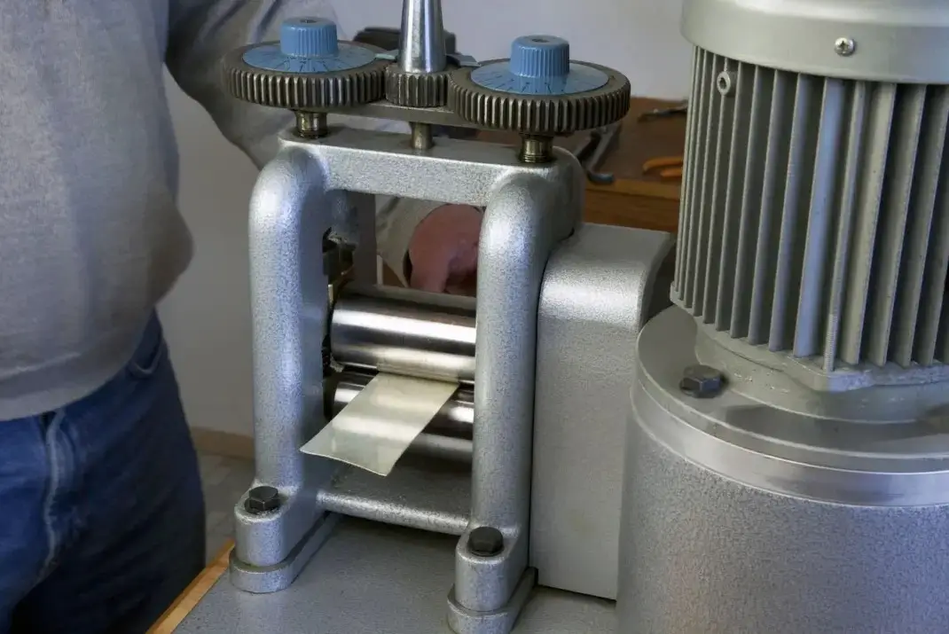 jewelry rolling mill flattening metal